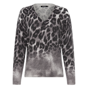 Olsen - A Super soft V Neck Jumper in a Shaded Grey Animal Print (11004658)