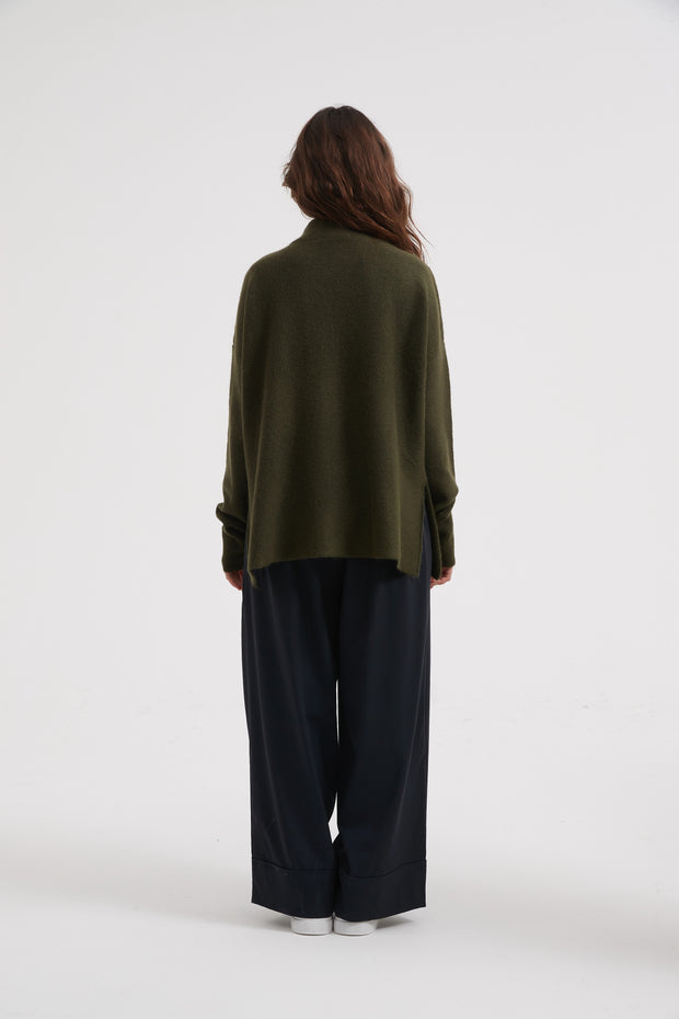 Tirelli - Oversized Cosy Funnel Neck Jumper in Khaki (K3014)