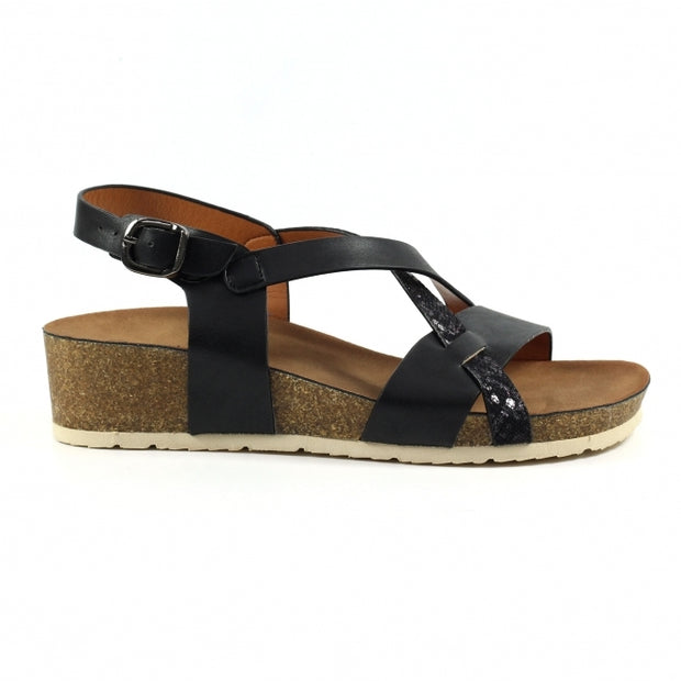 Lunar Shoes - Liberty Wedge Sandal in Black (JLH487)